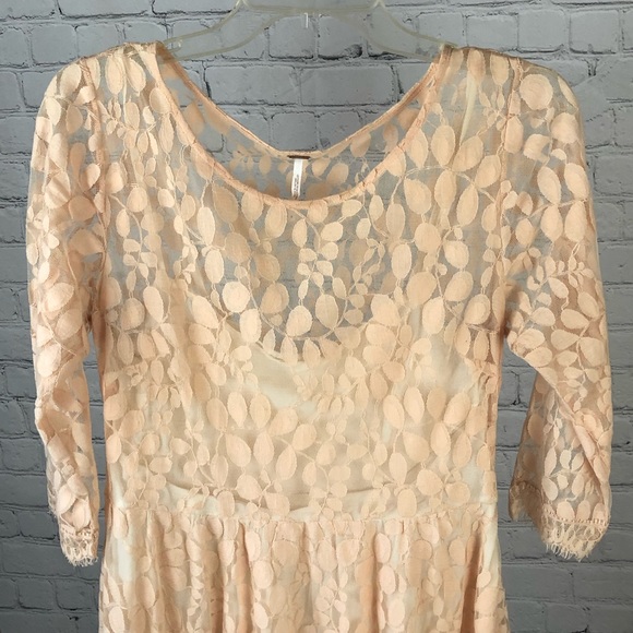 DRESS - Free People peachy blush lace overlay asymmetrical pullover dress. - Picture 6 of 16